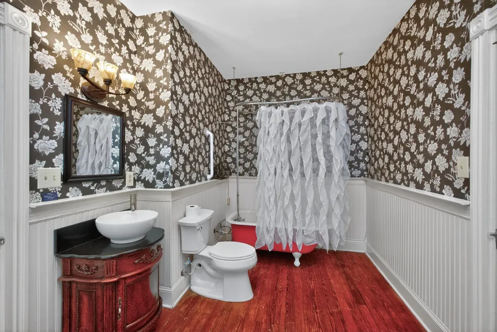 382 S Main Street Winchester KY 40391