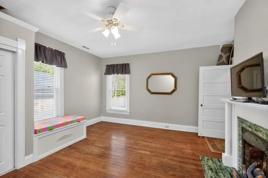 382 S Main Street Winchester KY 40391