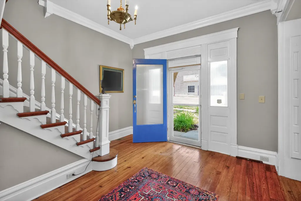 382 S Main Street Winchester KY 40391