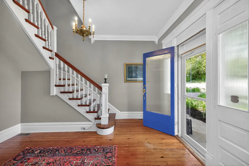 382 S Main Street Winchester KY 40391