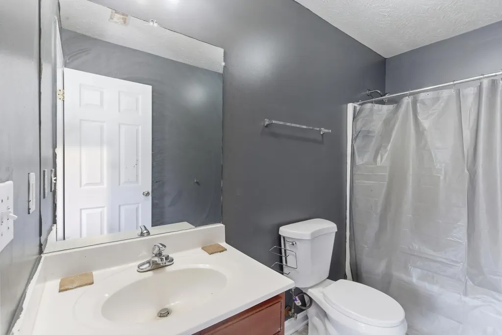729 Pioneer Lane Lexington KY 40505