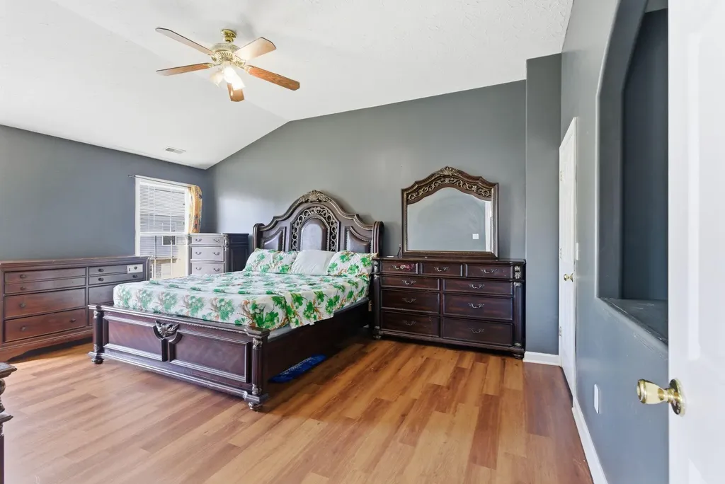729 Pioneer Lane Lexington KY 40505