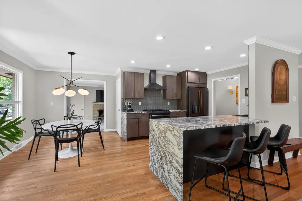 653 Beth Lane Lexington KY 40503