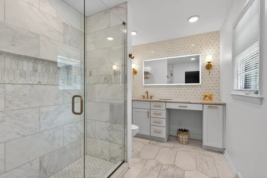 653 Beth Lane Lexington KY 40503