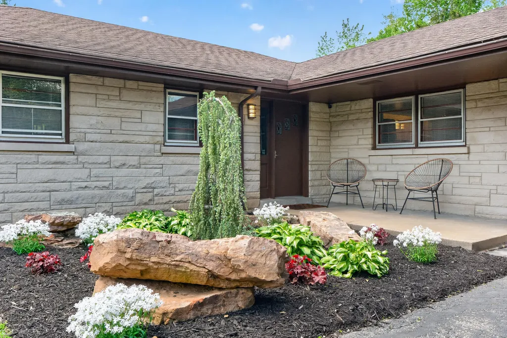 653 Beth Lane Lexington KY 40503