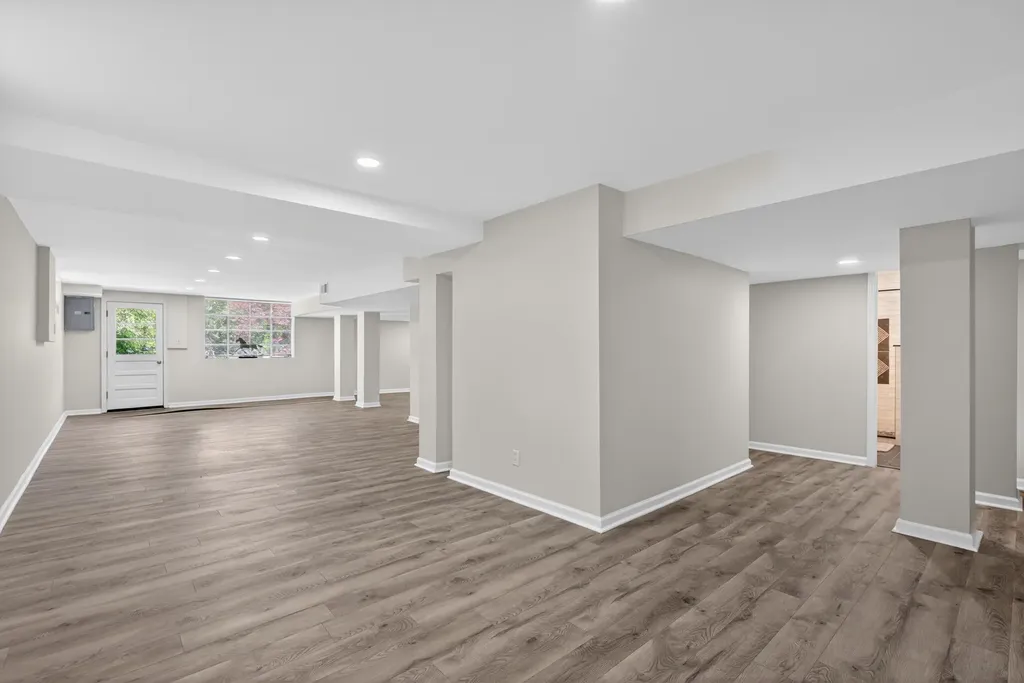 653 Beth Lane Lexington KY 40503