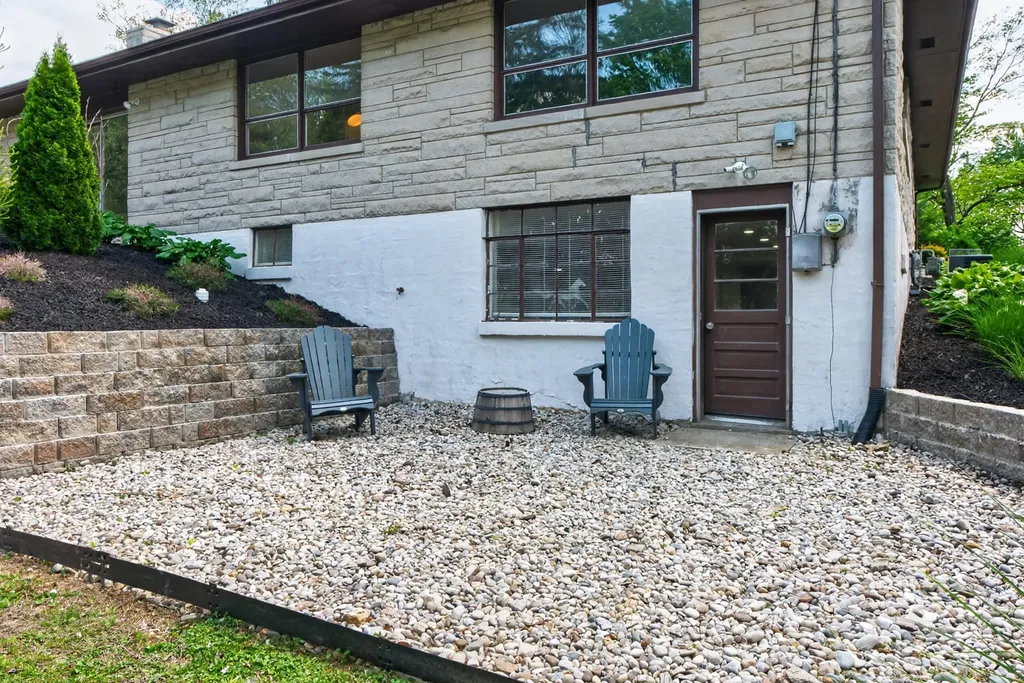 653 Beth Lane Lexington KY 40503