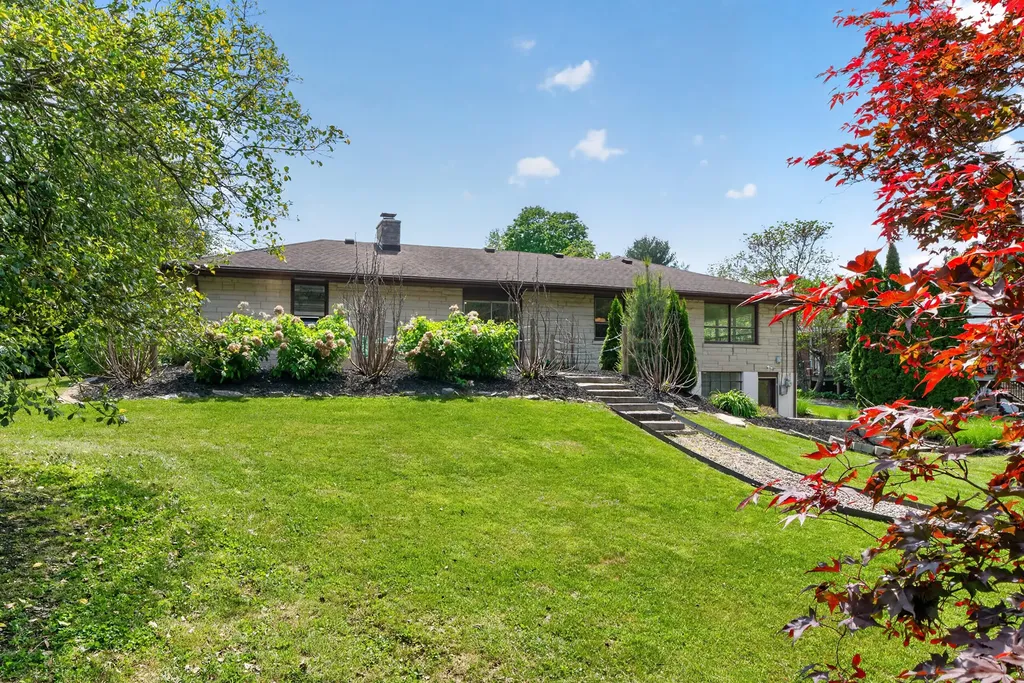 653 Beth Lane Lexington KY 40503