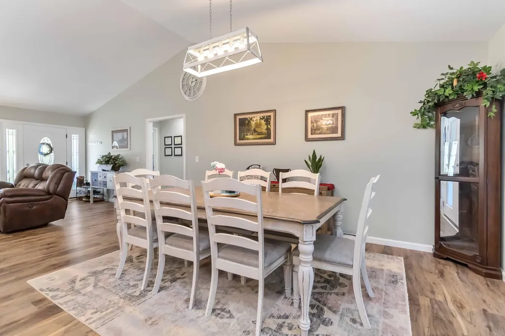 688 Rooks Branch Road Keavy KY 40737