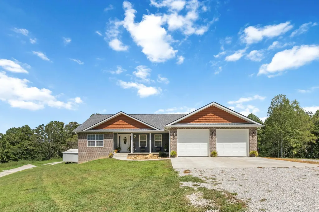 688 Rooks Branch Road Keavy KY 40737