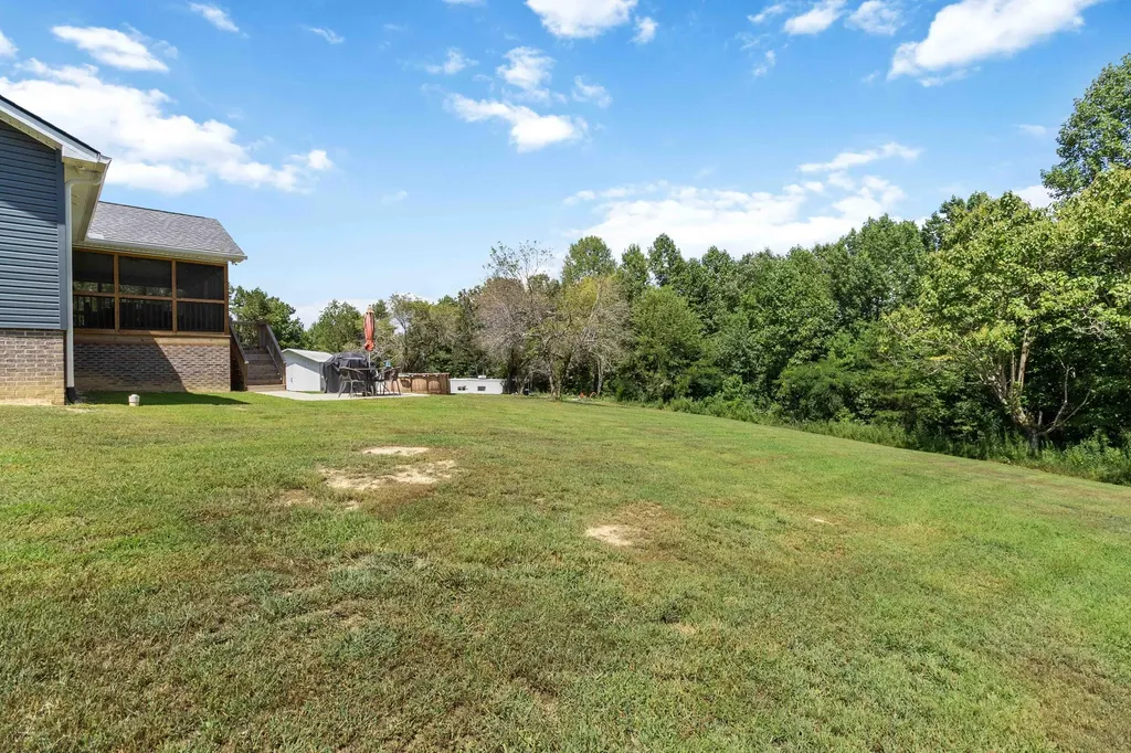 688 Rooks Branch Road Keavy KY 40737
