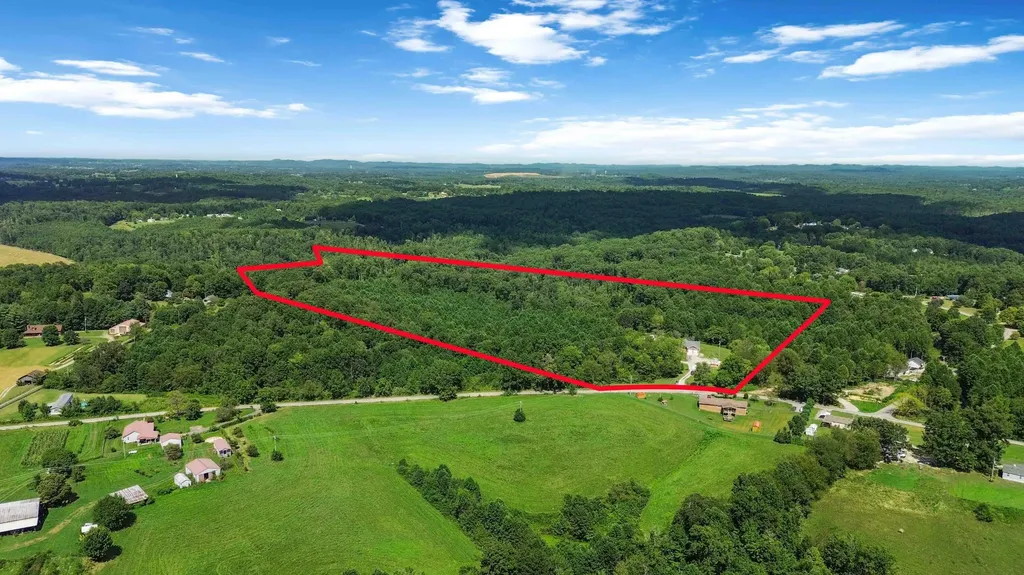 688 Rooks Branch Road Keavy KY 40737