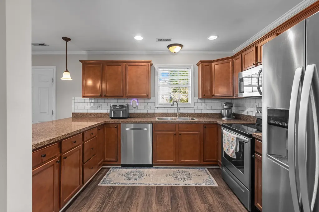 2541 Langstane Lane Lexington KY 40511