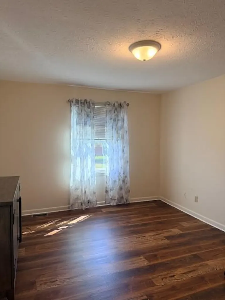 2026 Kimberly Drive Somerset KY 42503