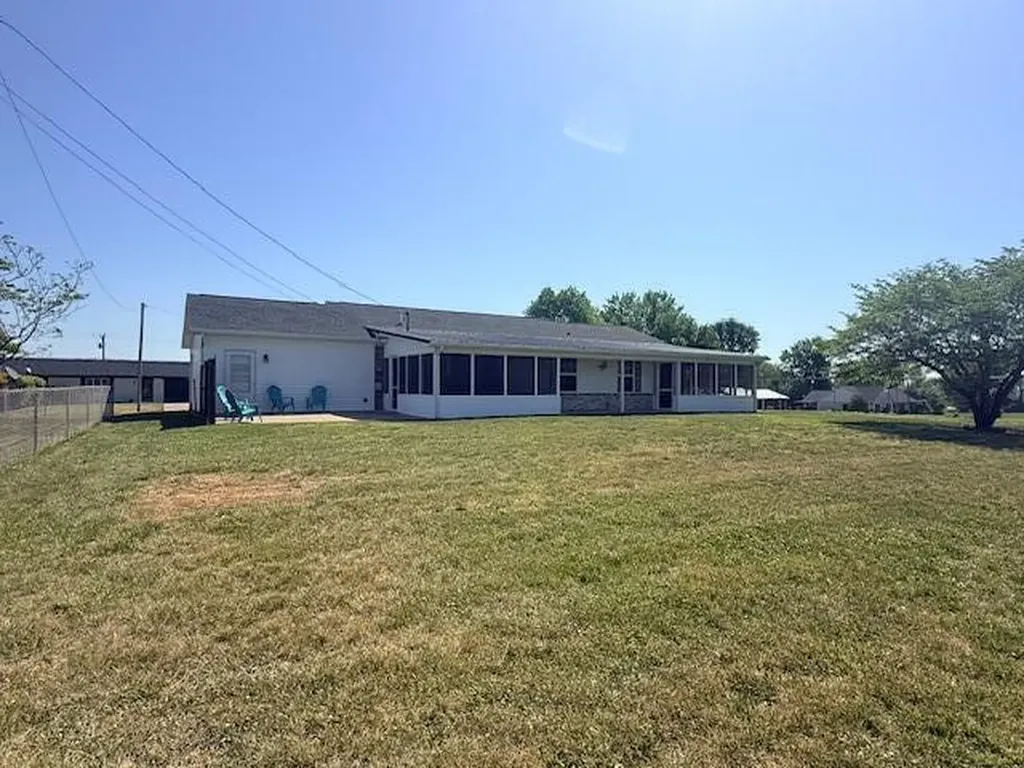 2026 Kimberly Drive Somerset KY 42503