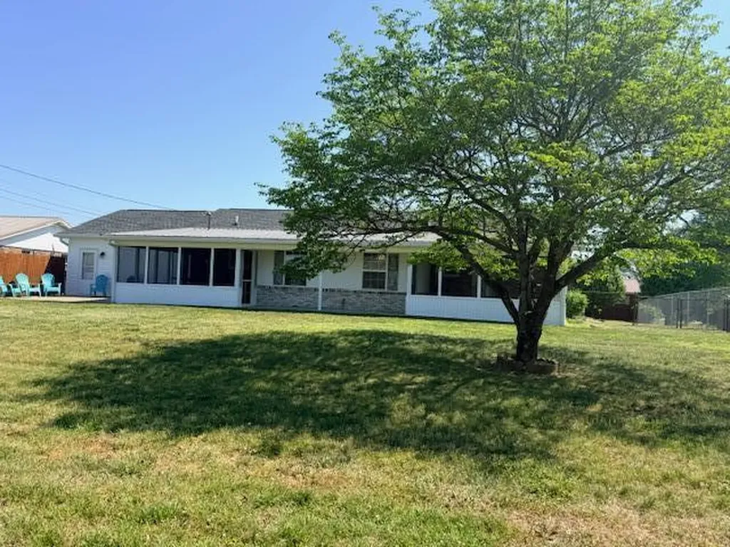 2026 Kimberly Drive Somerset KY 42503
