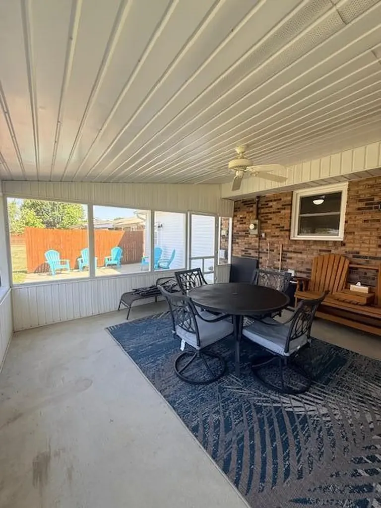 2026 Kimberly Drive Somerset KY 42503