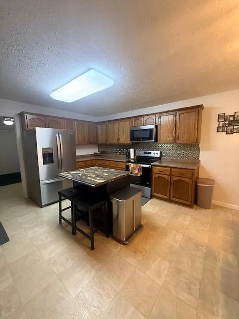 2026 Kimberly Drive Somerset KY 42503