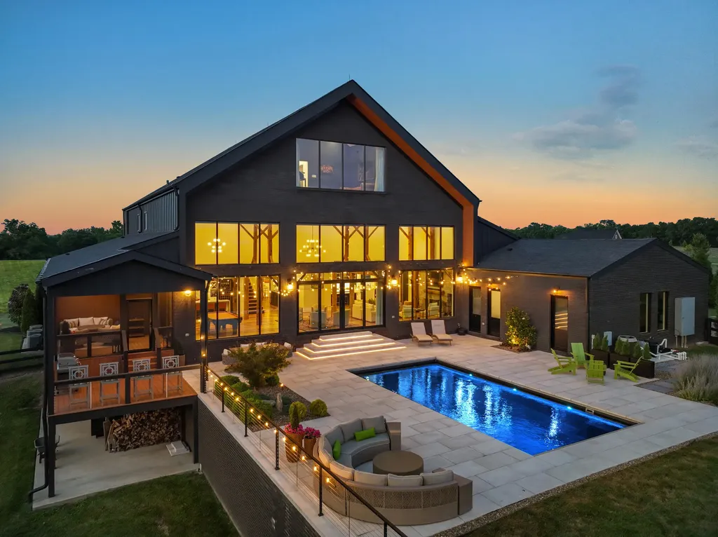 689 Sarah Blake Lane Versailles KY 40383
