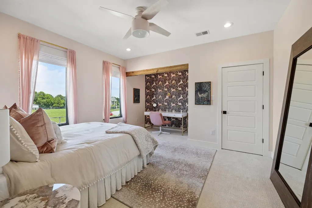 689 Sarah Blake Lane Versailles KY 40383