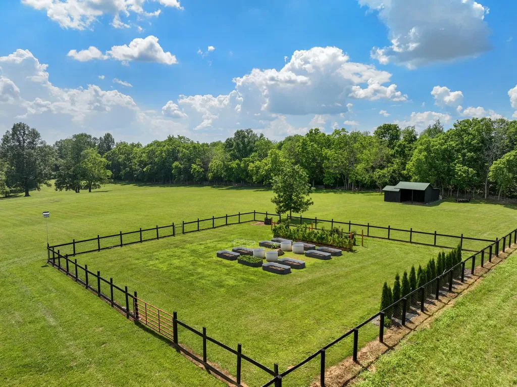 689 Sarah Blake Lane Versailles KY 40383