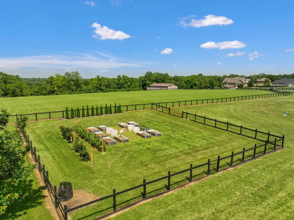 689 Sarah Blake Lane Versailles KY 40383
