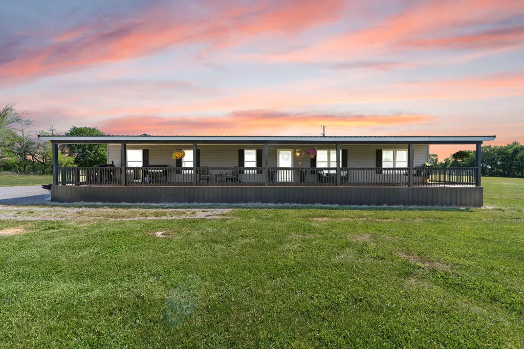 132 Pinetop Road Russell Springs KY 42642