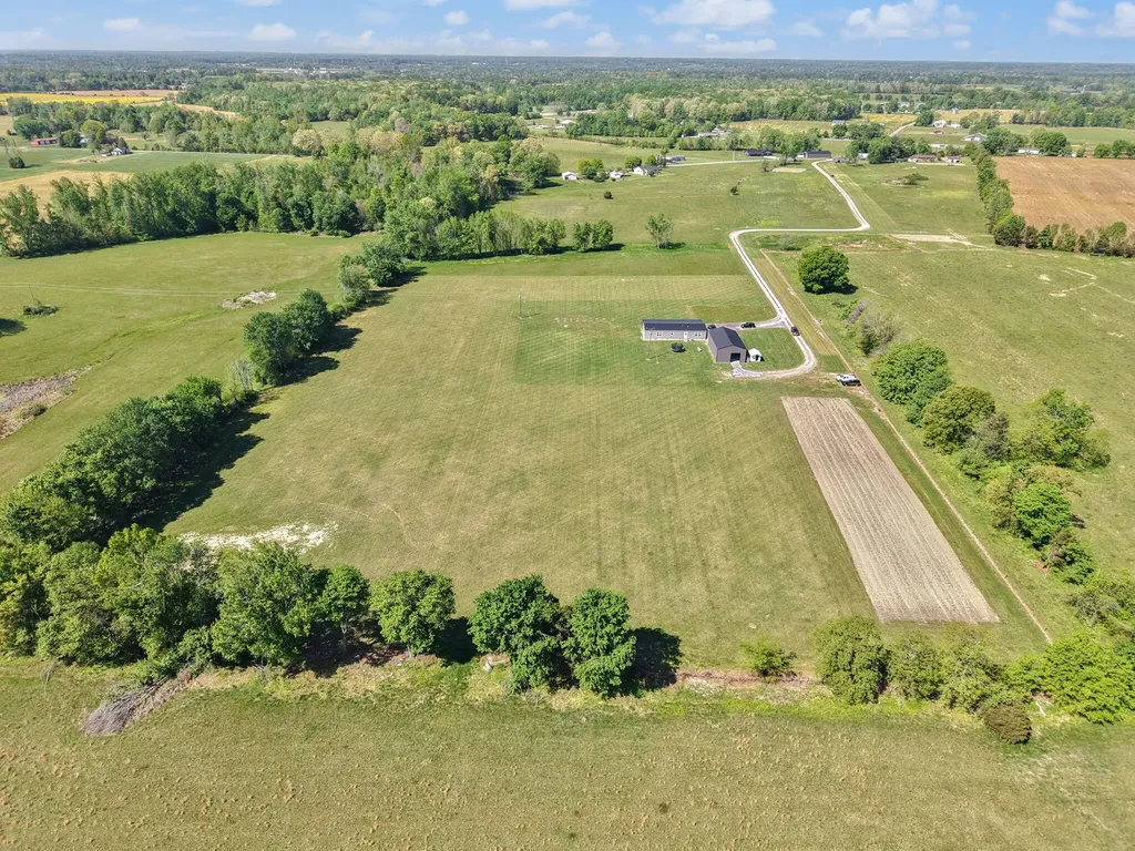132 Pinetop Road Russell Springs KY 42642