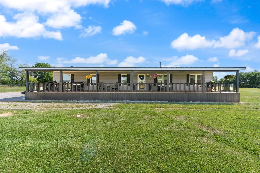 132 Pinetop Road Russell Springs KY 42642