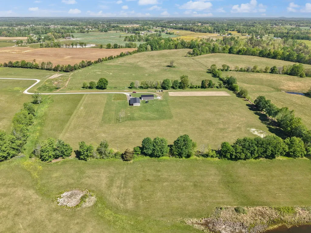 132 Pinetop Road Russell Springs KY 42642