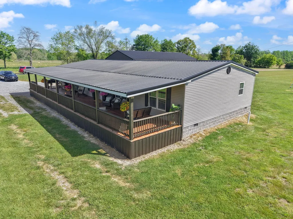 132 Pinetop Road Russell Springs KY 42642