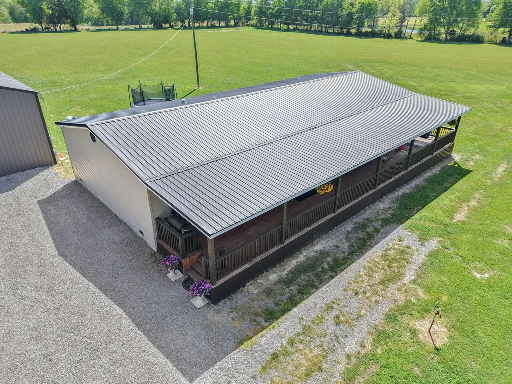 132 Pinetop Road Russell Springs KY 42642