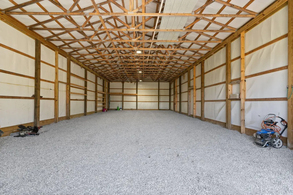 132 Pinetop Road Russell Springs KY 42642