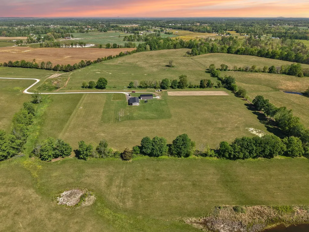 132 Pinetop Road Russell Springs KY 42642