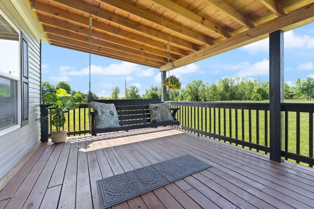132 Pinetop Road Russell Springs KY 42642