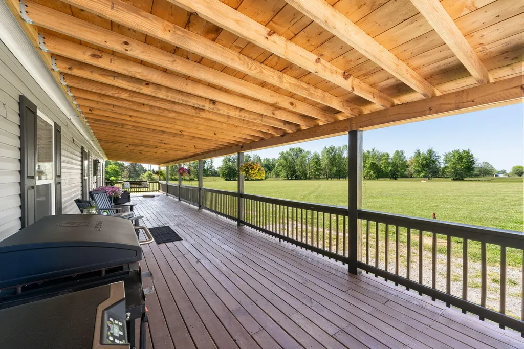 132 Pinetop Road Russell Springs KY 42642