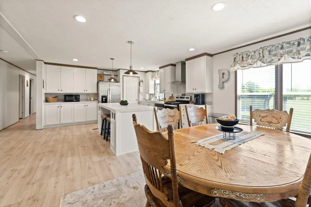 132 Pinetop Road Russell Springs KY 42642