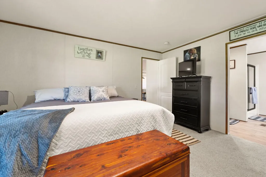 132 Pinetop Road Russell Springs KY 42642