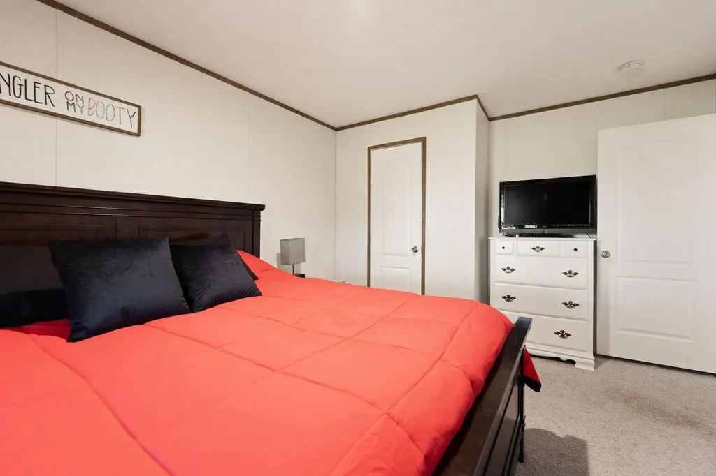 132 Pinetop Road Russell Springs KY 42642