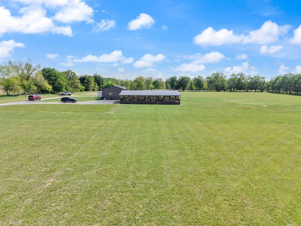 132 Pinetop Road Russell Springs KY 42642
