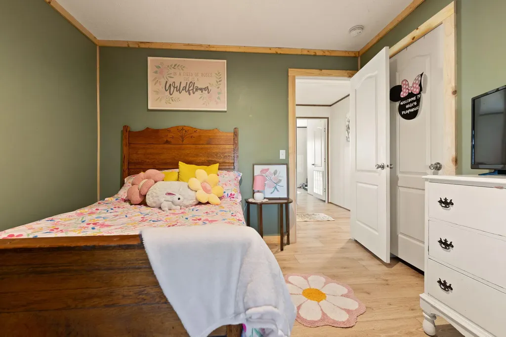 132 Pinetop Road Russell Springs KY 42642