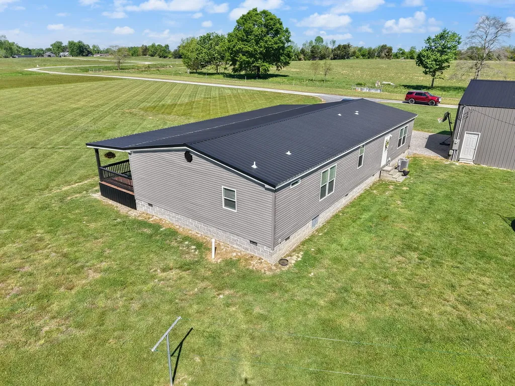 132 Pinetop Road Russell Springs KY 42642