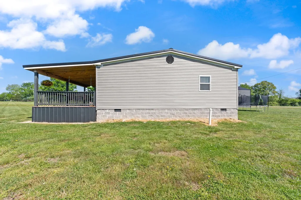 132 Pinetop Road Russell Springs KY 42642