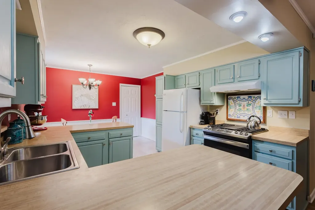 2420 Larkin Road Lexington KY 40503