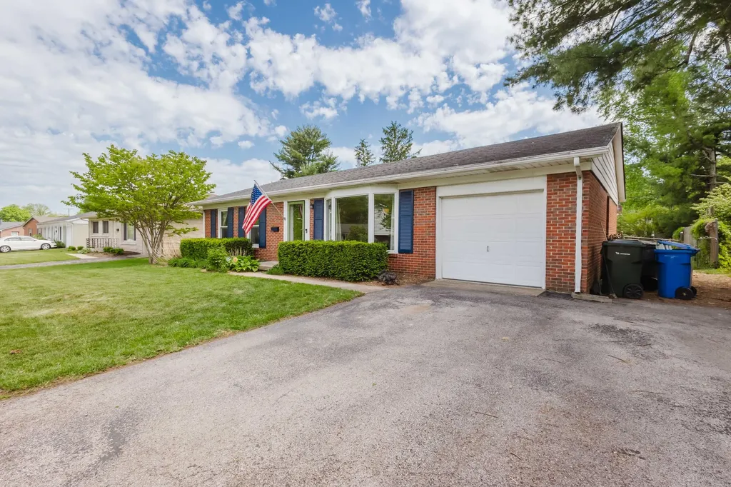 2420 Larkin Road Lexington KY 40503