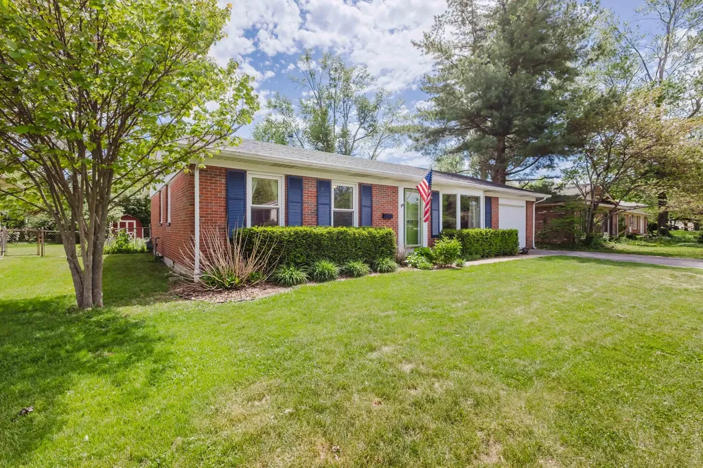 2420 Larkin Road Lexington KY 40503