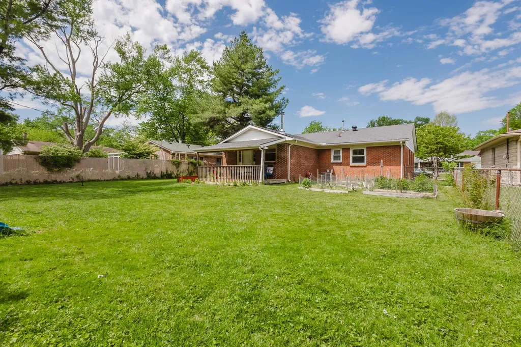 2420 Larkin Road Lexington KY 40503