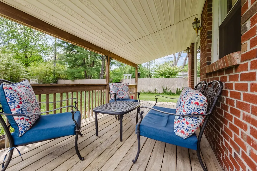 2420 Larkin Road Lexington KY 40503
