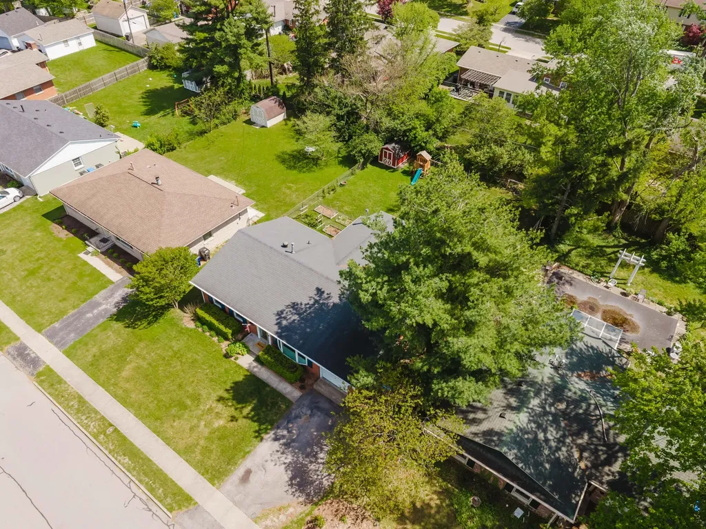 2420 Larkin Road Lexington KY 40503