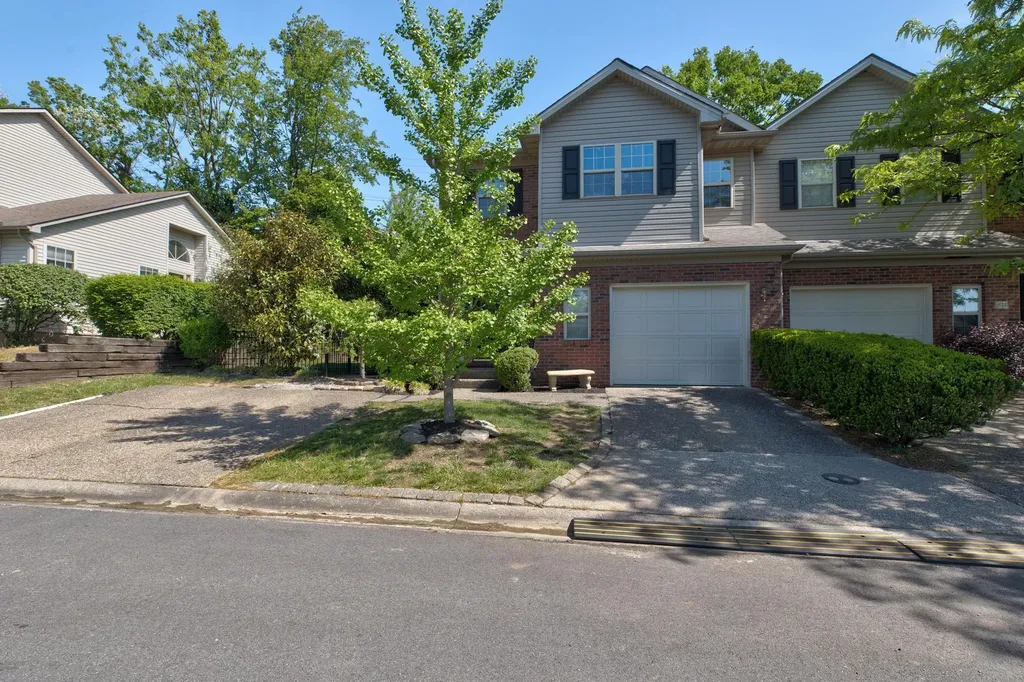1525 Casper Court Lexington KY 40511